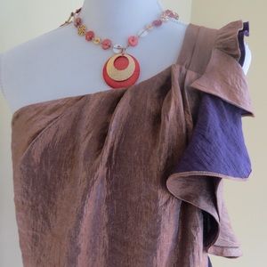 COLD SHOULDER GOLD AND PURPLE TOP HOST PICK